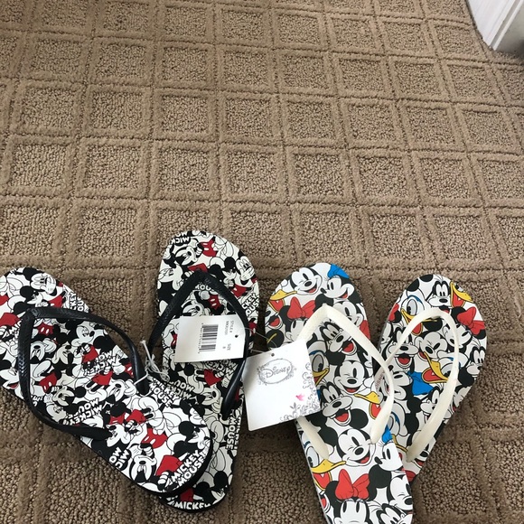 Disney flip flops - Picture 1 of 2